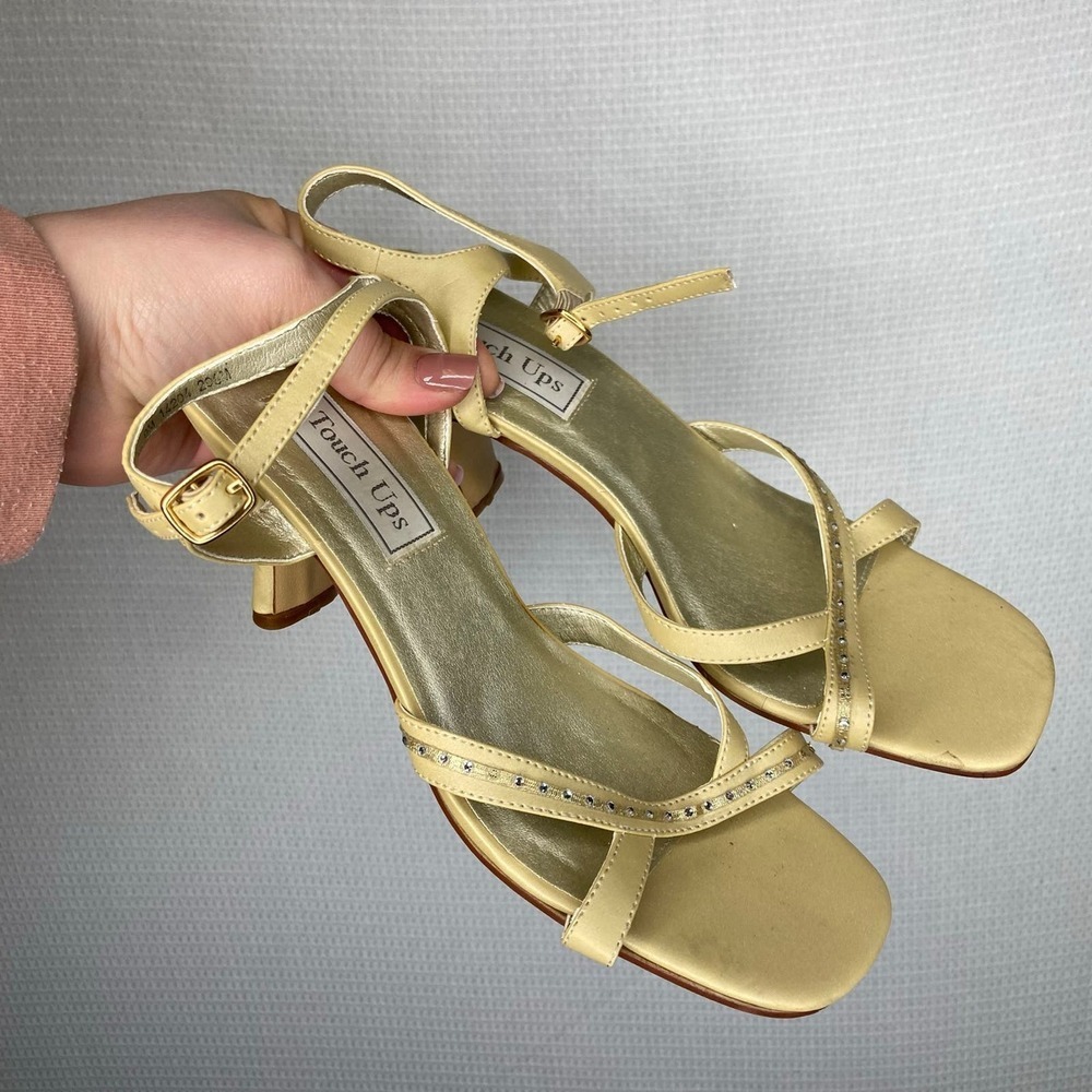 Touch Ups | Womans Heels Tan Jewels 9 Pumps - Picture 2 of 6
